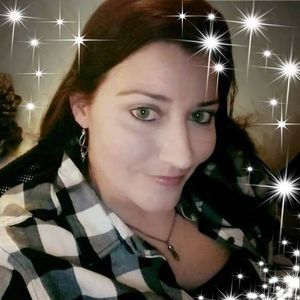 Meet your Posher, Carrie